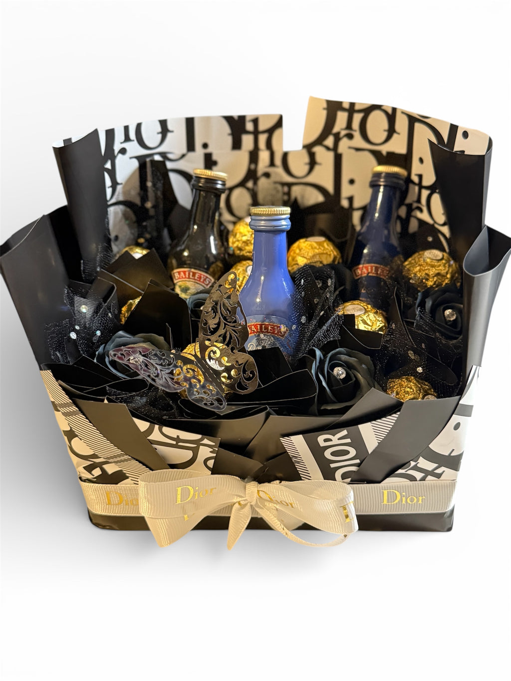 Luksusowy box prezentowy Dior style z Ferrero, Merci i kwiatami mydlanymi (alkohol dostarcza klient)